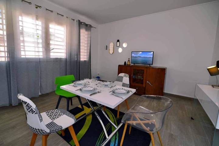 Salle à manger moderne Martinique